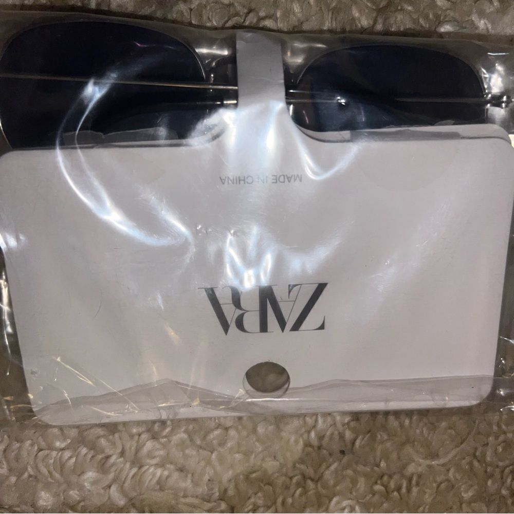 Zara size 4-5 sunglasses
